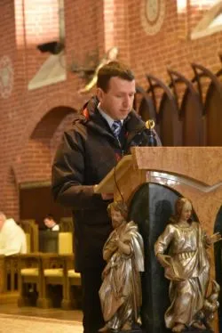 Liturgia Wigilii Paschalnej w toruńskiej katedrze