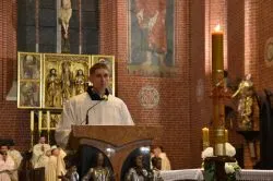 Liturgia Wigilii Paschalnej w toruńskiej katedrze