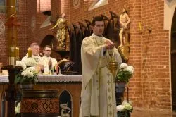 Liturgia Wigilii Paschalnej w toruńskiej katedrze