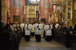Liturgia Wigilii Paschalnej w toruńskiej katedrze