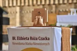 Wprowadzenie relikwii matki Róży Czackiej