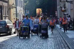 Piesza pielgrzymka - wyjście z Torunia