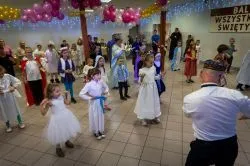 Bal wszystkich świętych w Gostkowie