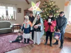Kolędnicy Misyjni ze szkoły w Małkach