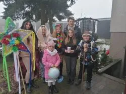 Kolędnicy Misyjni ze szkoły w Małkach