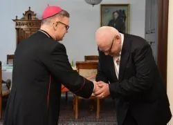 Przekazanie olejku nardowego