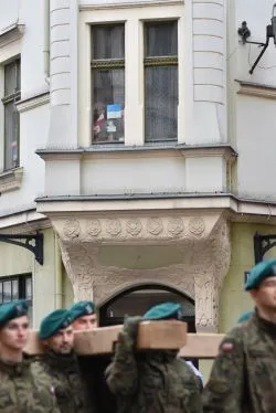 Droga Krzyżowa przez toruńską starówkę