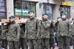 Droga Krzyżowa przez toruńską starówkę