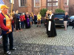 Grupa pomarańczowa z Grudziądza w drodze do Maryi