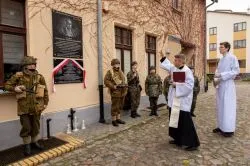 Uroczystości patriotyczne na Rybakach w Toruniu
