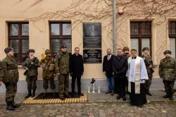 Uroczystości patriotyczne na Rybakach w Toruniu