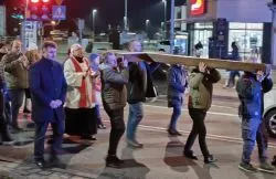 Droga Krzyżowa ulicami Wrzosów