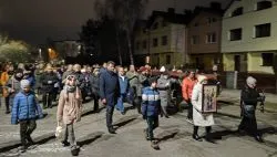Droga Krzyżowa ulicami Wrzosów