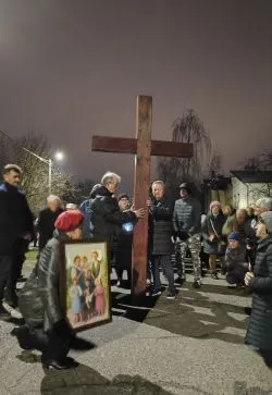 Droga Krzyżowa ulicami Wrzosów