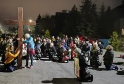 Droga Krzyżowa ulicami Wrzosów