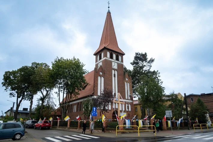 Poświęcenie kościoła filialnego w Dąbrowie Chełmińskiej