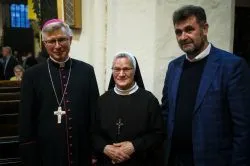 Czuwanie z bp. Arkadiuszem Okrojem