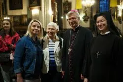 Czuwanie z bp. Arkadiuszem Okrojem