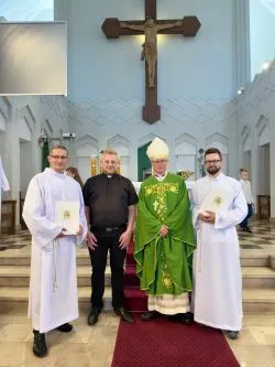Udzielenie posługi lektoratu