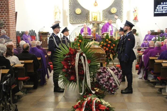 Pogrzeb śp. ks. prał. Stanisława Kadrasza