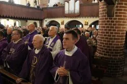 Pogrzeb śp. ks. prał. Stanisława Kadrasza