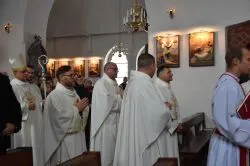 Poświęcenie ołtarza i ambony w Papowie Toruńskim