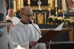 Poświęcenie ołtarza i ambony w Papowie Toruńskim