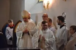 Poświęcenie ołtarza i ambony w Papowie Toruńskim
