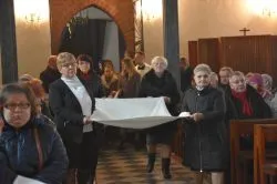 Poświęcenie ołtarza i ambony w Papowie Toruńskim