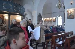 Poświęcenie ołtarza i ambony w Papowie Toruńskim