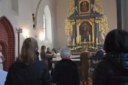 Poświęcenie ołtarza i ambony w Papowie Toruńskim