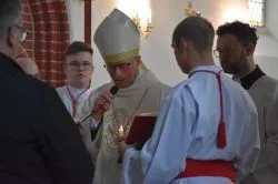 Poświęcenie ołtarza i ambony w Papowie Toruńskim