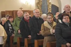 Poświęcenie ołtarza i ambony w Papowie Toruńskim
