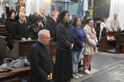 Modlitwa o powołania w katedrze toruńskiej