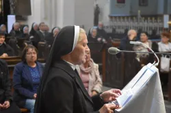 Modlitwa o powołania w katedrze toruńskiej